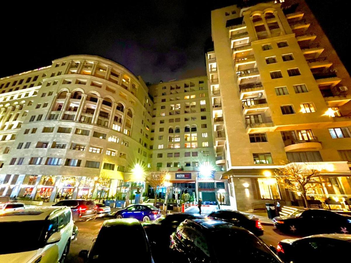 Armenak Apartment 5-Комнатная 耶烈万 外观 照片